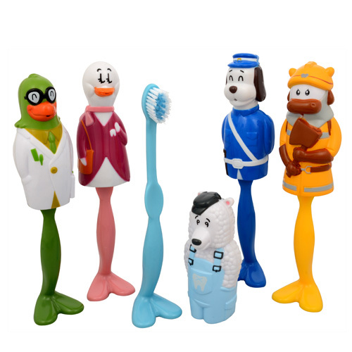 Miradent Dětský zubní kartáček ve tvaru zvířátka Kid’s Brush Medvěd „Roy“, světle modrý