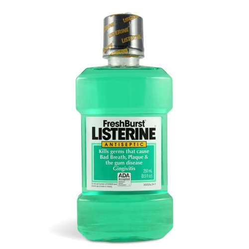 Listerine Ústní voda proti zubnímu povlaku Freshburst 250 ml