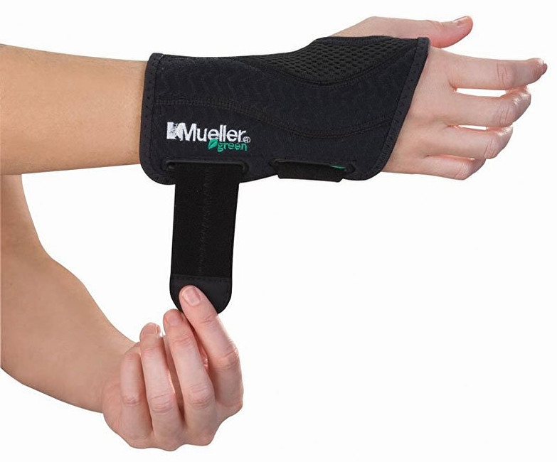 Mueller Mueller Green - Fitted Wrist Brace - Ortéza na zápěstí SM/MD levá