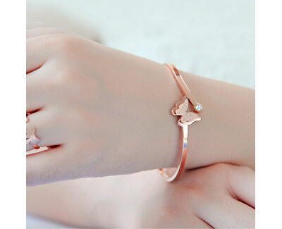 Romantický motýlí náramek Metal Butterfly KBS-154-SIL Romantický motýlí náramek Metal Butterfly KBS-154-SIL